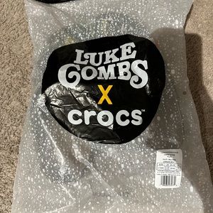 Luke Combs x Crocs